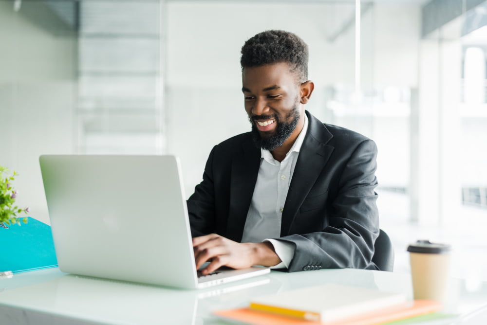 Como e por que Fazer Upgrade de Notebook? 4 Notebook para Trabalho trabalhador