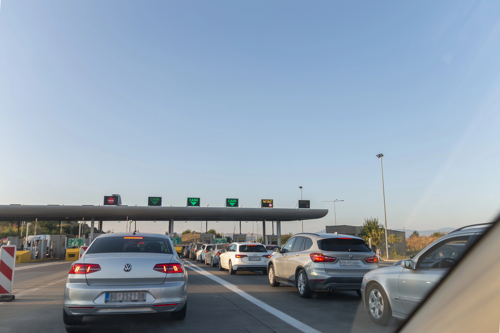 Pedágio Digital: mais liberdade e agilidade nas rodovias 2 pedagio carros